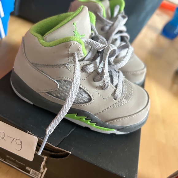 6C toddler boy shoes - Picture 3 of 4